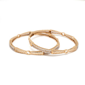 STUDDED BANGLES 18K